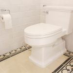 意外と知らない!トイレの蓋を閉める意味とは?